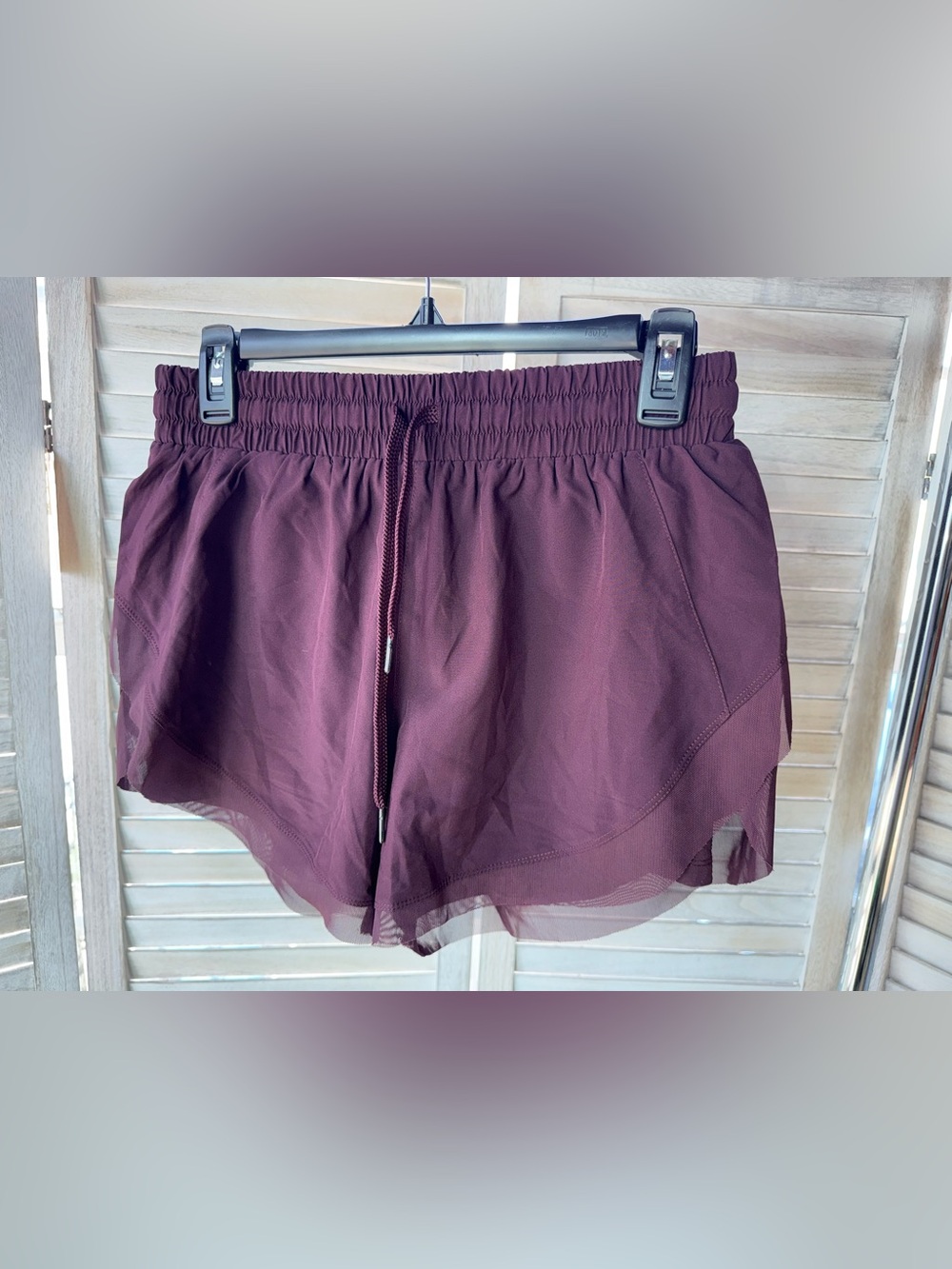 NWT Medium HALARA Burgundy Athletic Shorts with Drawstring - Picture 1 of 3